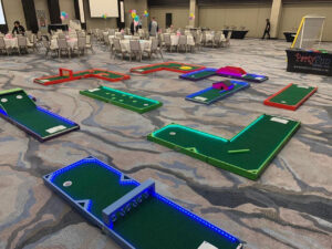 portable mini golf rentals for events in Toronto